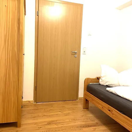 Apartmán Monteurwohnung Dornfelder *
