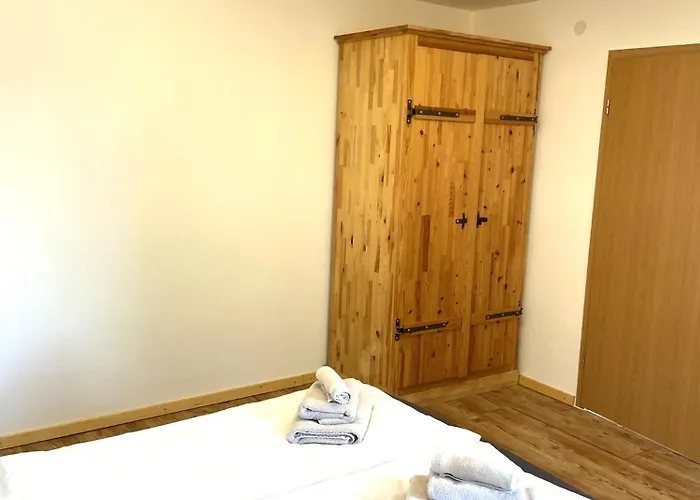 Monteurwohnung Dornfelder דירה קיצינגן